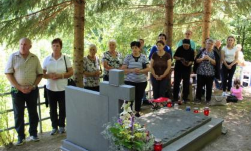UZDOL: Zavjetno hodočašće na grob ubijenoga franjevca i svećenika fra Stjepana Barišića