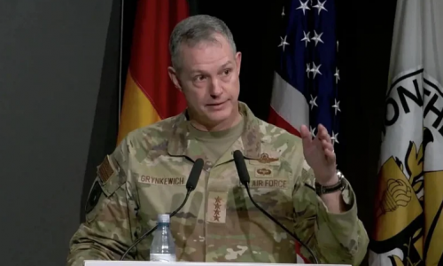 GRYNKEWICH: NATO se mora pripremiti za istovremene sukobe s Rusijom i Kinom