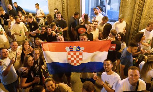 Ma zamislite Rade Šerbedžija oprašta svima koji ga ne vole, a nisu ni prije!