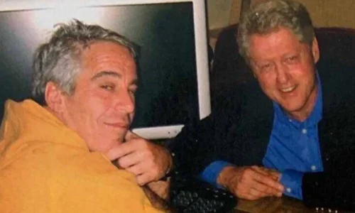U Epsteinovom rođendanskom albumu je 50 imena. Osim Trumpa, tu je i Bill Clinton