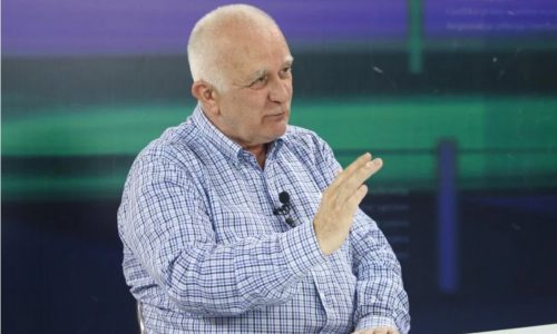 Nacrt Dušana Janjića i skupine intelektualaca o „mirnoj primopredaji vlasti” izazvao “protuofenzivu” najviših srbijanskih dužnosnika