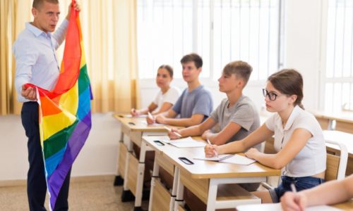 Zagrebačka nadbiskupija protiv ’preodgajanja’ djece u rodnoj ideologiji, a za poštovanje prava roditelja, kršćanske antropologije i zakonsko reguliranje – DOKUMENT