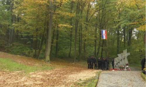 VIDEO U Novom Travniku obilježena 81. godišnjica od partizanskog zločina nad Hrvatim
