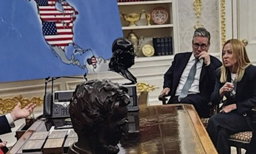 NE ZANIMA GA SAMO GRENLAND FOTO Pogledajte kakvu je kartu SAD-a Trump objavio, ‘uzeo’ je nekoliko država