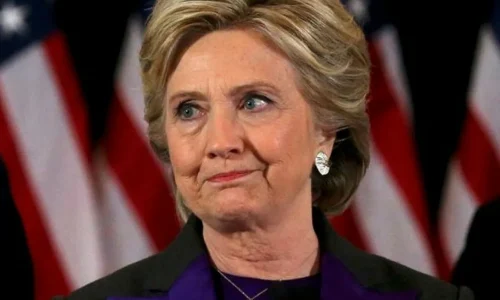 Nakon mjeseci odbijanja, Hllary Clinton svjedoči pred Kongresom. Njezin muž se često spominje u dokumentima oko istrage o Epsteinu