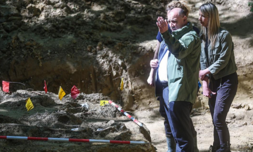 Medved obišao masovne grobnice u Zagrebu: “Tolika količina žice kojom su vezani…”