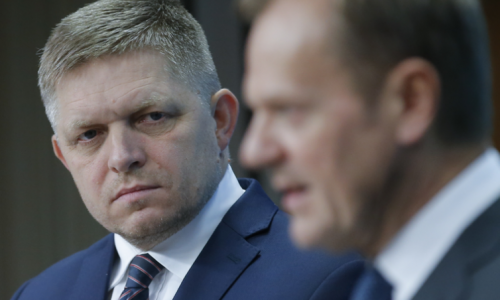 “Nema Rusa u prostoriji”, rekao Tusk pa namignuo, dok je prolazio Fico