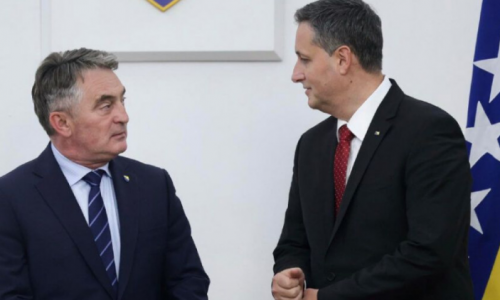Bećirović i Komšić opet “spasili” Muslimansko bratstvo i Iransku revolucionarnu gardu