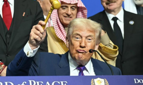 Drugi pišu: Lud, luđi – Trump