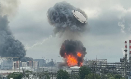 VIDEO Rusi gađali ukrajinski dron iznad Moskve, pa pogodili vlastitu rafineriju
