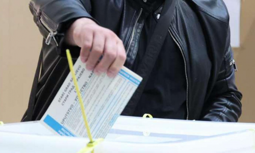 Kako će se glasati najesen SKANDALOZNO Biračima u BiH jedan listić s imenima kandidata, drugi s brojevima – kao PRVAŠIĆIMA ili još bolje kao u Papui i JAR-u