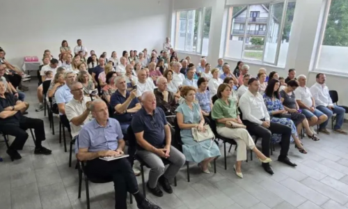 Ivica Petrović predstavio knjigu ‘Naša priča – Petrovići iz busovačkog sela Ravan’
