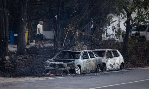 HRVATSKA: Kod Lokve Rogoznice nema širenja vatre, požar na Pelješcu još aktivan