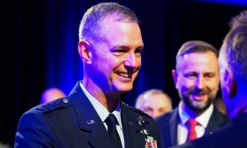Zapovjednik NATO-a za Europu Rusiji: Uništit ćemo vas napadne te li teritorij saveza