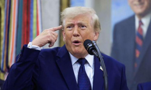 Trump potpisao dokument o kojem bruji svijet, a onda je otkrivena banalna pogreška. Ta zemlja ne postoji…
