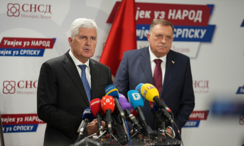 NEMA VIŠE ‘treniranja demokracije’: Pobjednici kod Hrvata, Bošnjaka i Srba prvi put nakon 26 g. uspostavljaju vlast bez ‘ambasade’